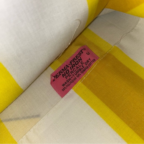 Vintage Linen Pillowcase - Picture 2 of 2